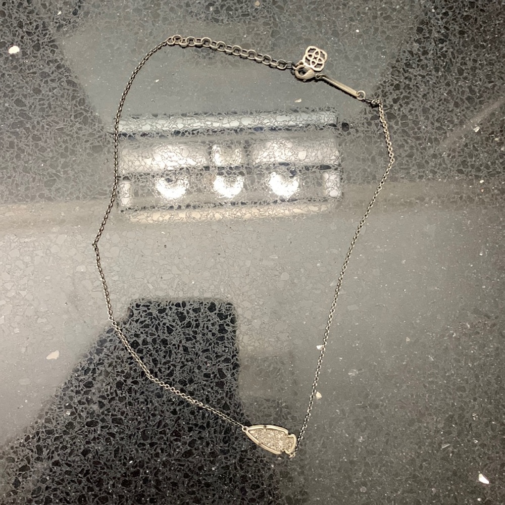 Arrowhead Kendra Scott necklace